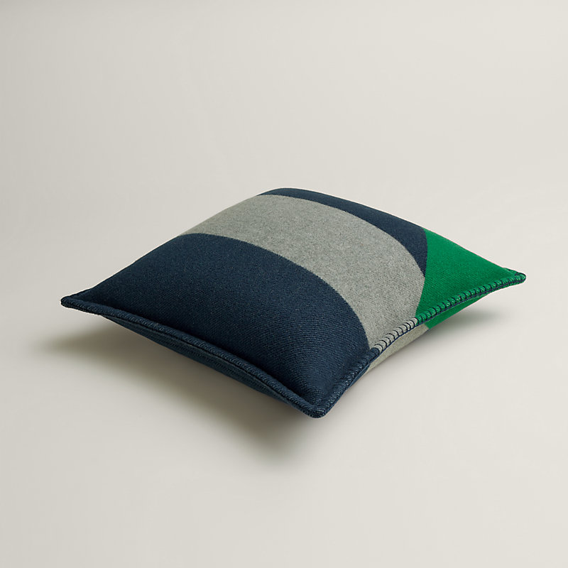 Casaque Rayee Horizontale pillow | Hermès Hong Kong SAR Casaque Rayee Horizontale pillow | Hermès Hong Kong SAR
